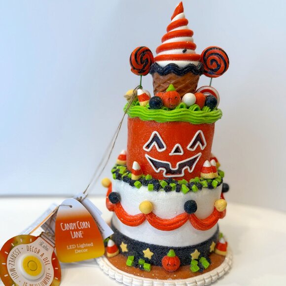 Candy Corn Lane Illuminated Glitter Jack O' Lantern and Sweets Cake Décor NEW - Picture 1 of 4